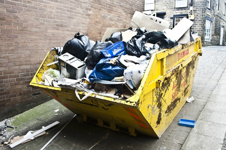 Томские ученые решили избавить свалки от неприятного запаха. Для этого они остановят размножение бактерий