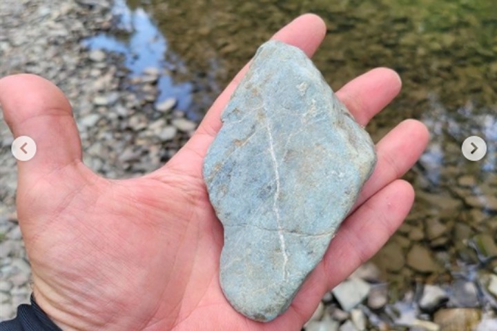 Мэр Кемерова похвастался камнем в соцсетях