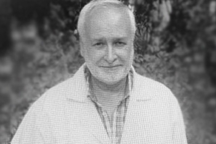 Умер завотделением омской больницы, где лежал Навальный Умер завотделением омской больницы, где лежал Навальный