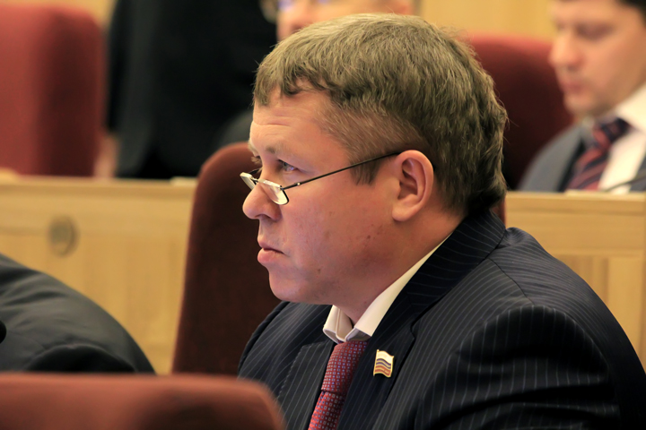 «Чертополох демократии»: Алексей Александров о Майдане, «контрацептивном» протесте и борьбе кланов в Новосибирске «Чертополох демократии»: Алексей Александров о Майдане, «контрацептивном» протесте и борьбе кланов в Новосибирске