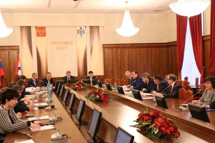 Новосибирское заксобрание поддержит видеофиксацию для автохамов Новосибирское заксобрание поддержит видеофиксацию для автохамов