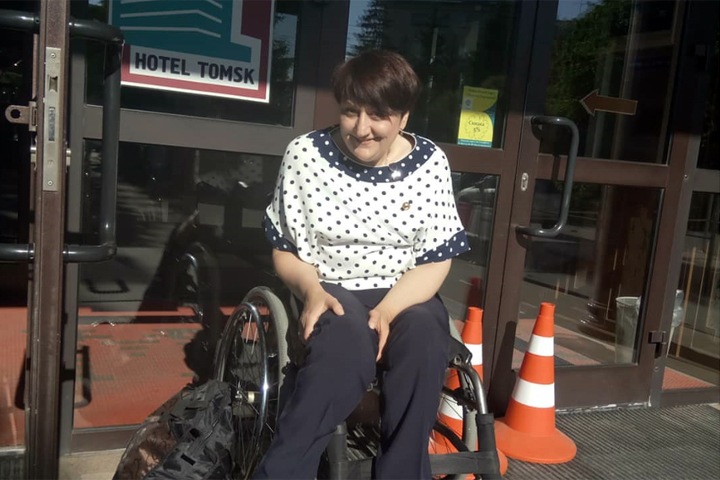 «ИрАэро» не продала женщине-колясочнице билет на самолет