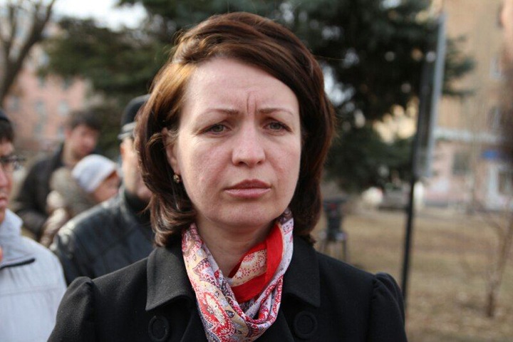 Глава Омска обсудила дизайн-проект туалетов и упала в лужу