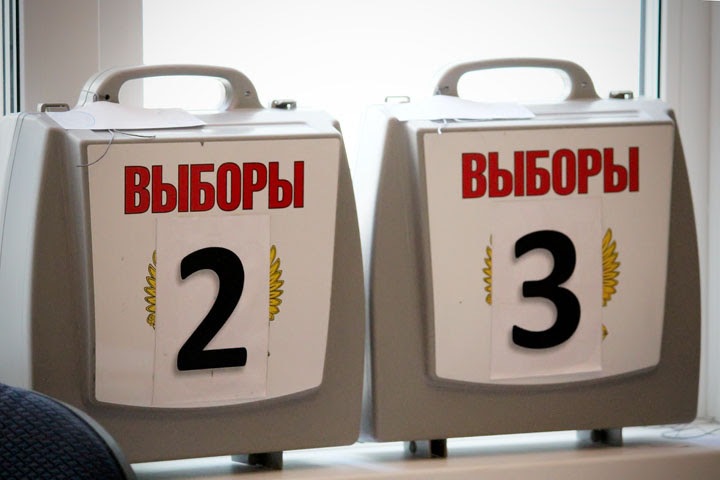 Связанная с депутатом от «ЕР» компания перевела миллионы ректору НГУ на выборы