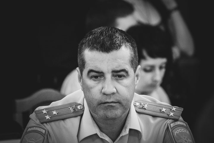 Штельмах уволен из новосибирской полиции за порочащий честь проступок Штельмах уволен из новосибирской полиции за порочащий честь проступок