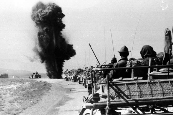 Нападение «душманов» на советские войска реконструируют в Красноярске Нападение «душманов» на советские войска реконструируют в Красноярске