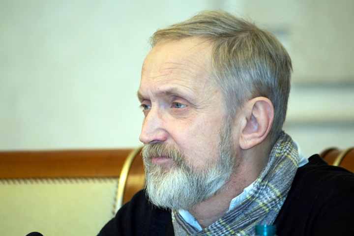 Старшеклассники записали видео в поддержку актера новосибирского «Глобуса»