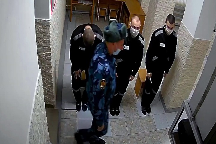 Gulagu.net показал издевательства в омской колонии