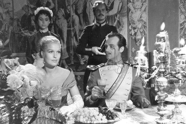 Ретроспективу Бергмана к столетию «великого шведа» покажут в Новосибирске Ретроспективу Бергмана к столетию «великого шведа» покажут в Новосибирске