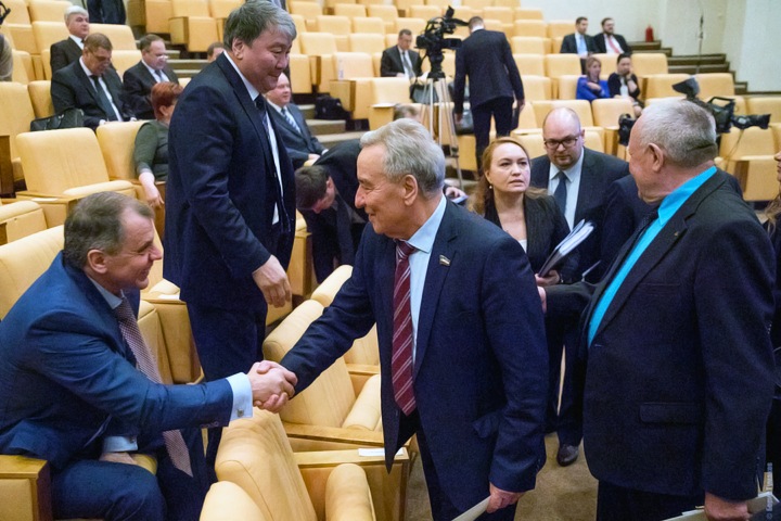 «Броня крепка, но танки скоро наши не будут быстры»: Матвиенко и Силуанов выслушали сибирских депутатов