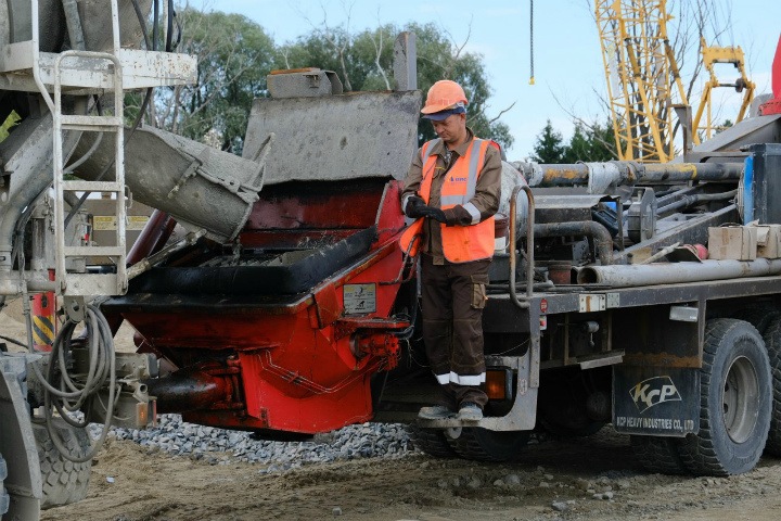 Травников прокомментировал угрозы депутатов не дать денег на четвертый мост