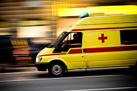 Пассажирский автобус сбил насмерть человека около перехода на трассе под Новосибирском 