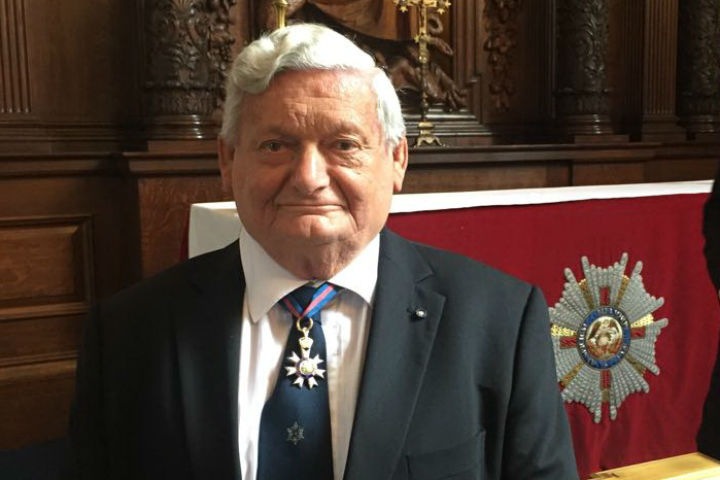 Томский ученый удостоился звания рыцаря-командора в Британии Томский ученый удостоился звания рыцаря-командора в Британии