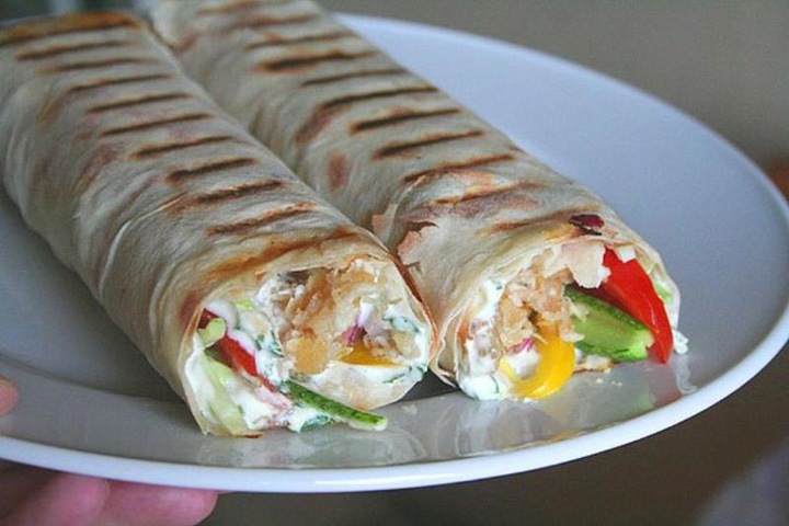 Житель Улан-Удэ трижды грабил один и тот же киоск с шаурмой Житель Улан-Удэ трижды грабил один и тот же киоск с шаурмой