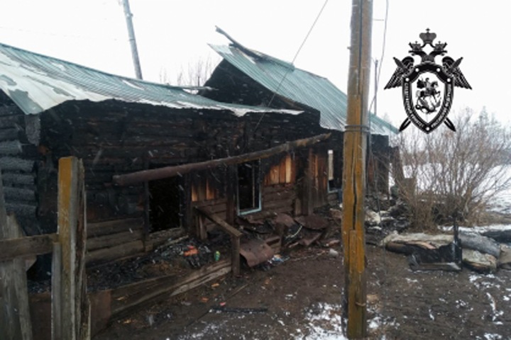 Взрослые и ребенок погибли при пожаре в Забайкалье после распития спиртного