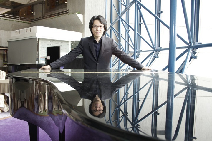 Дирижер из Макао исполнит Чайковского на Транссибирском Арт-Фестивале