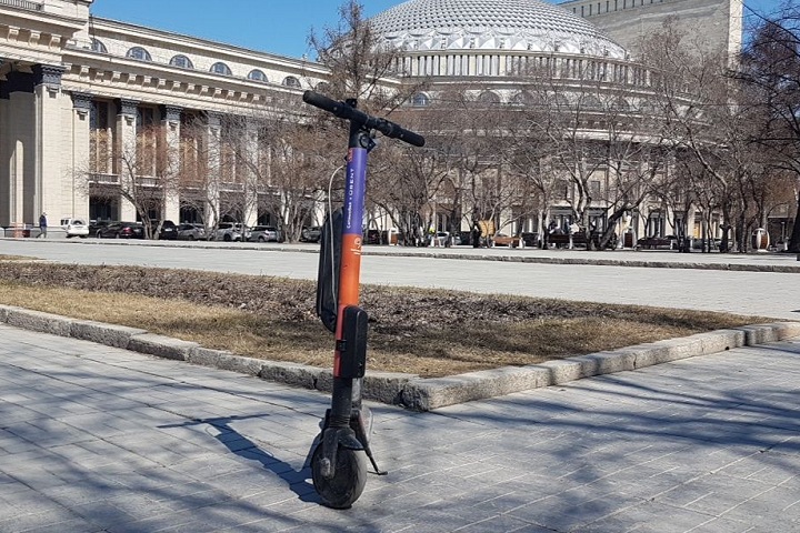 Скорость электросамокатов снизили в Новосибирске