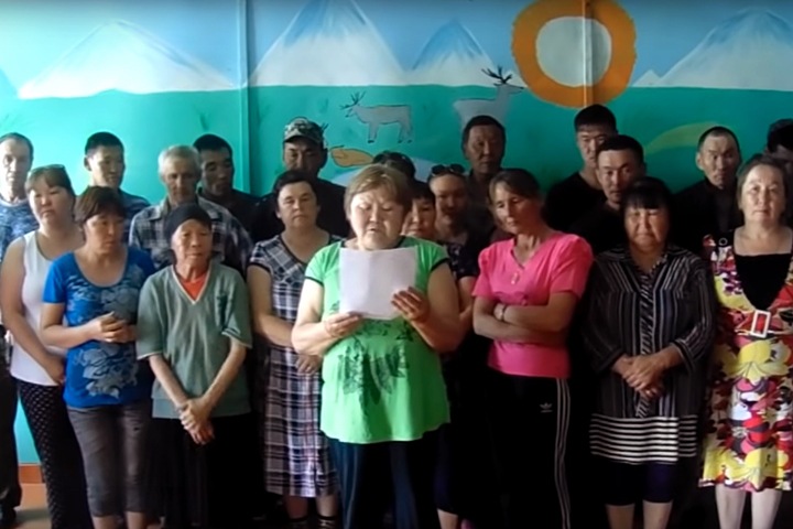 Бурятские эвенки обвинили «дочку» «Ростеха» в похищениях и издевательствах. Власти проверят жалобы Бурятские эвенки обвинили «дочку» «Ростеха» в похищениях и издевательствах. Власти проверят жалобы