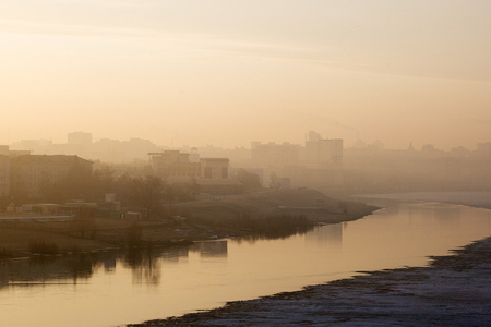 Дым от иркутских пожаров затянул небо над Улан-Удэ Дым от иркутских пожаров затянул небо над Улан-Удэ