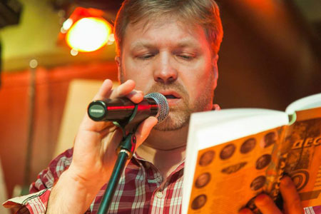 Красноярец Максим Антипов стал чемпионом России по чтению вслух