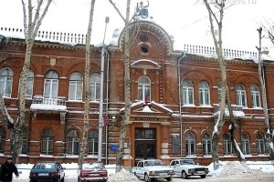 Трое жителей Томска предстанут перед судом за убийство семерых человек и другие преступления Трое жителей Томска предстанут перед судом за убийство семерых человек и другие преступления