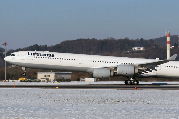 СК проверит гибель девятилетней девочки в самолете над Красноярском СК проверит гибель девятилетней девочки в самолете над Красноярском
