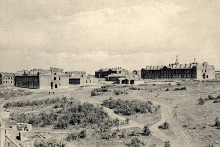 Три здания в Военном городке Новосибирска признаны объектами культурного наследия Три здания в Военном городке Новосибирска признаны объектами культурного наследия