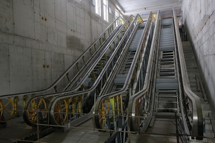 Вице-премьер Хуснуллин пообещал строительство метро в Новосибирске и Красноярске Вице-премьер Хуснуллин пообещал строительство метро в Новосибирске и Красноярске