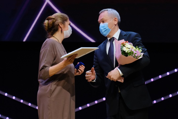 Новосибирские власти продлят запрет на митинги до апреля, но оставят новогодние утренники Новосибирские власти продлят запрет на митинги до апреля, но оставят новогодние утренники