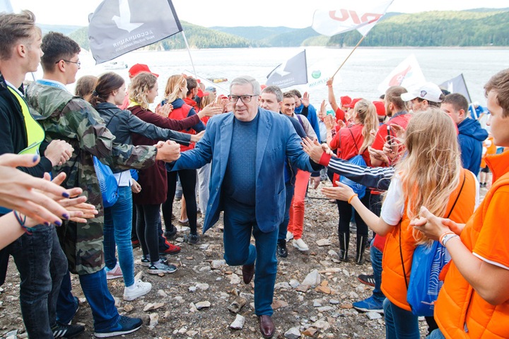 «Я просто говорю с людьми»: какой была красноярская жизнь Толоконского