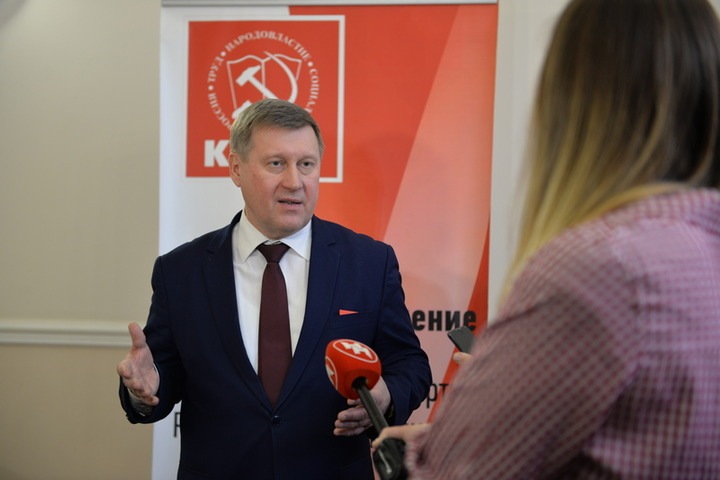 Локоть допустил свое неучастие в выборах мэра