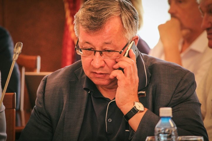 Бывшего депутата новосибирского заксобрания Зозулю арестовали по делу завышении цен для выпуска взрывчатки Бывшего депутата новосибирского заксобрания Зозулю арестовали по делу завышении цен для выпуска взрывчатки