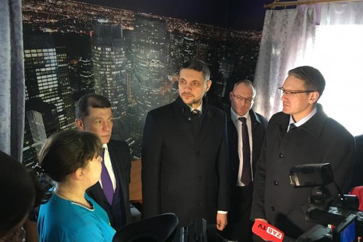 Глава Забайкалья уволил министра соцзащиты после своих слез во время общения с жителями