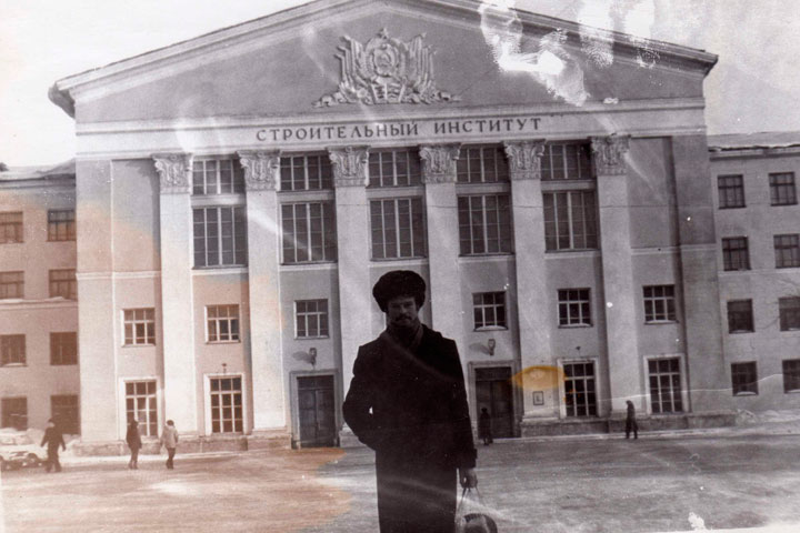 Рособрнадзор: Запрет на прием в Сибстрин относится к вузу в целом, а не к филиалам