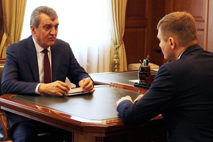 Сибирский полпред обвинил правительство избранного губернатора в некомпетентности