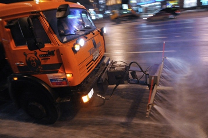 Парк уборочной техники Новосибирска недоукомплектован почти на 65% Парк уборочной техники Новосибирска недоукомплектован почти на 65%