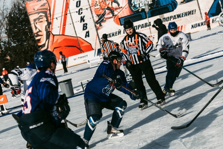 Хоккейный турнир Red Bull Шлем и Краги пройдет в Новосибирске Хоккейный турнир Red Bull Шлем и Краги пройдет в Новосибирске