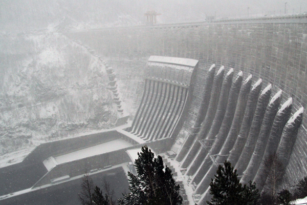 Бывшее руководство СШГЭС приговорено к шести годам колонии Бывшее руководство СШГЭС приговорено к шести годам колонии