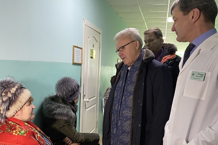 Красноярский губернатор объявил о закрытии магазинов Красноярский губернатор объявил о закрытии магазинов