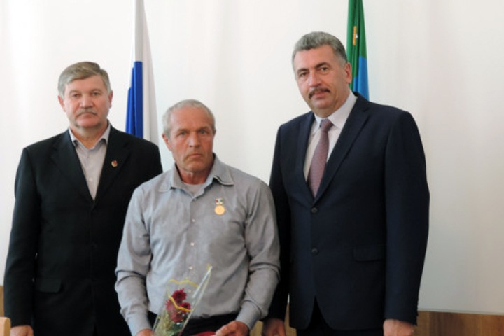 Связанное с главой Чановского района хозяйство не заплатило 180 сотрудникам Связанное с главой Чановского района хозяйство не заплатило 180 сотрудникам