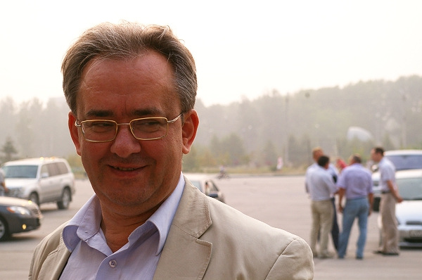 Протестный оргкомитет в Новосибирске раскололся из-за приглашения Навального Протестный оргкомитет в Новосибирске раскололся из-за приглашения Навального