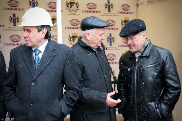 «Сибмост» увеличил сумму иска к мэрии за Бугринский мост до 2,5 млрд «Сибмост» увеличил сумму иска к мэрии за Бугринский мост до 2,5 млрд