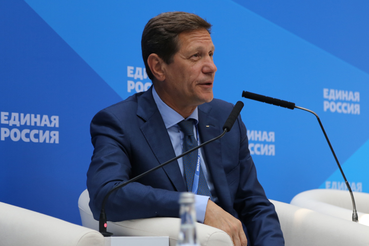 Александр Жуков: «Поддержка молодых ученых — шанс уйти от сырьевой зависимости в экономике»