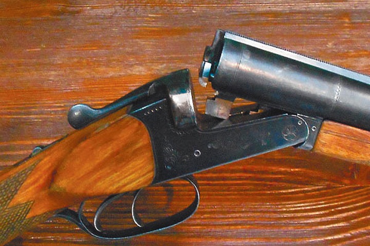 Жителя томского села подозревают в расстреле людей из-за ревности Жителя томского села подозревают в расстреле людей из-за ревности