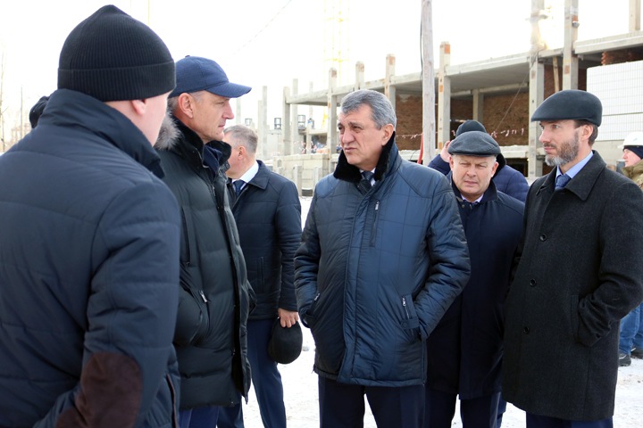 Сибирский полпред раскритиковал власти регионов за провалы в здравоохранении: «Вы вообще сами были в этой деревне?»