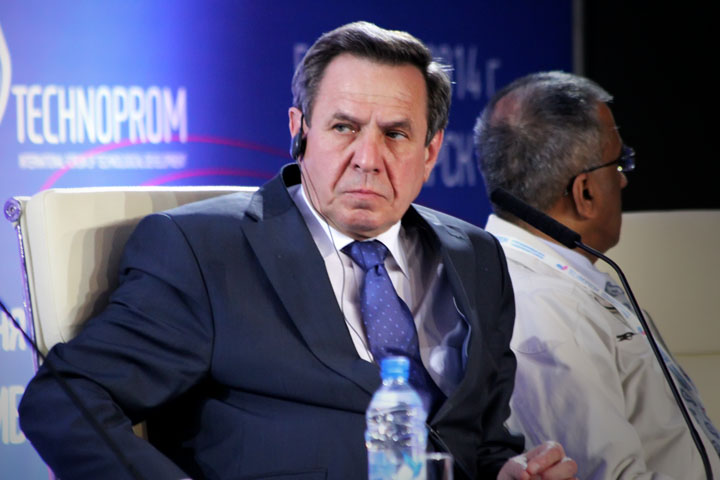 Владимир Городецкий сдал в избирком документы для регистрации кандидатом в губернаторы