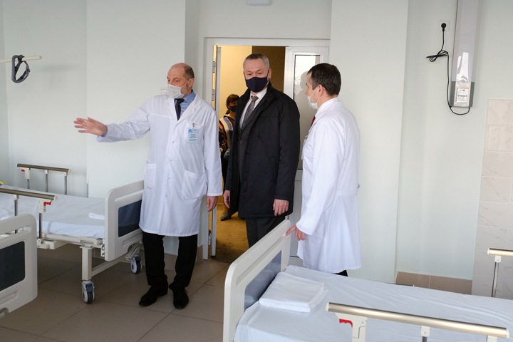 «Снятие ограничений позволяет наращивать экономическую активность»: Травников вновь вошел в топ-20 губернаторов