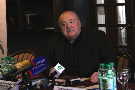 Александр Калягин похвалил Новосибирск и предложил чиновникам не считать руководителей театров «тупицами»