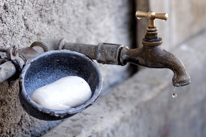 Новосибирским льготникам предложили тянуть водопровод за свой счет