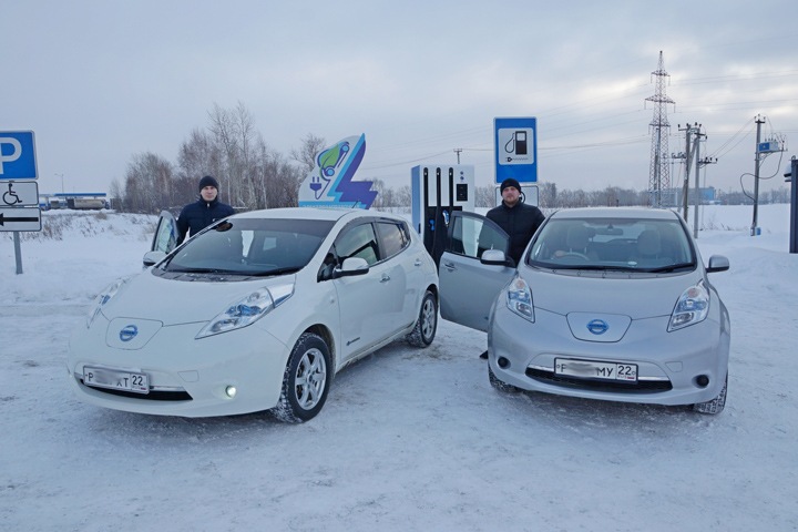 «Россети» в шесть раз увеличат количество заправок для электромобилей в Сибири «Россети» в шесть раз увеличат количество заправок для электромобилей в Сибири